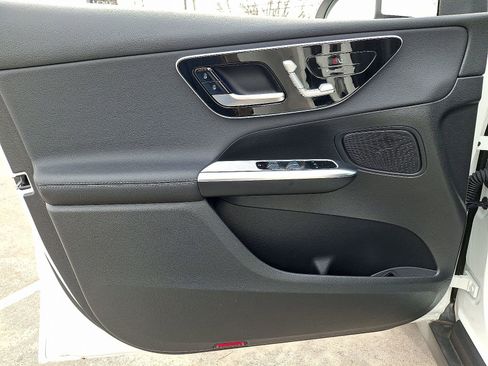 Certified 2025 Mercedes-Benz GLC 300 GLC 300 image 12