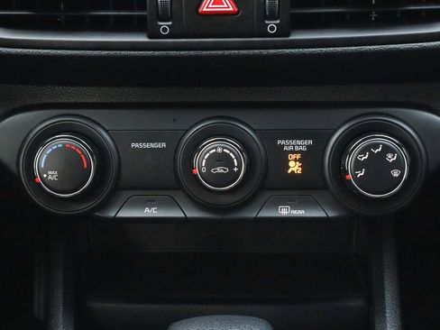 Used 2024 Kia Forte LXS image 11