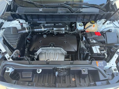 Used 2018 GMC Acadia SLE FWD image 10