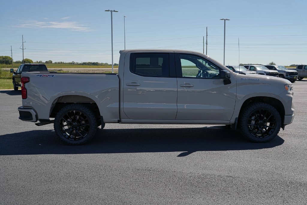 Used 2026 Chevrolet Silverado 1500 RST AWD/4WD image 6