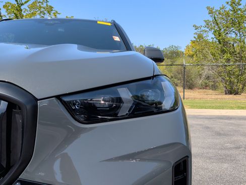 Certified 2026 BMW X5 xDrive50e w/ M Sport Package AWD/4WD image 3