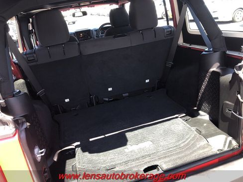 Used 2015 Jeep Wrangler Unlimited Sport AWD/4WD image 15