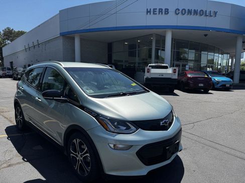 Used 2019 Chevrolet Bolt Premier w/ Infotainment Package FWD image 1