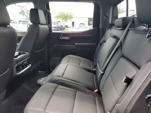 Used 2023 GMC Sierra 1500 Denali w/ Denali Reserve Package AWD/4WD image 11