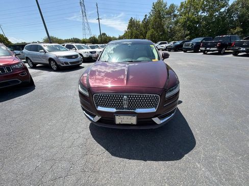 Used 2019 Lincoln Nautilus Reserve FWD image 17