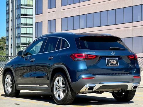 Used 2023 Mercedes-Benz GLA 250 4MATIC image 5