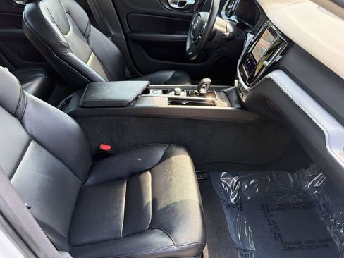 Used 2024 Volvo S60 B5 Core FWD image 23