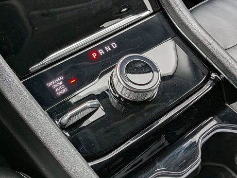 Used 2023 Jeep Grand Cherokee Limited image 15