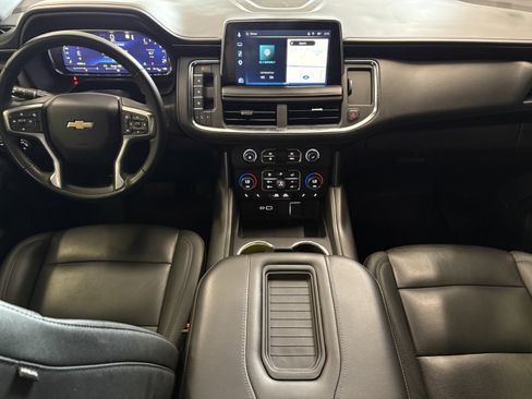 Used 2023 Chevrolet Suburban LT RWD image 12