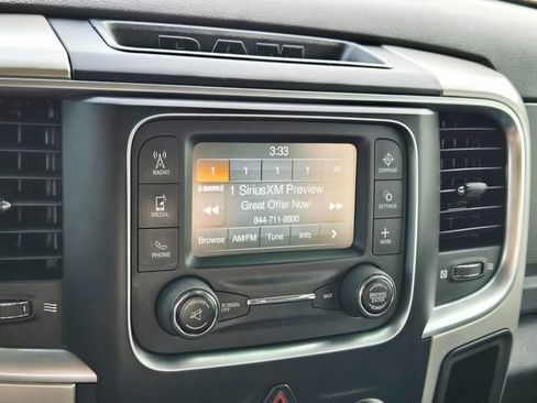 Used 2019 RAM 1500 Classic SLT AWD/4WD image 26