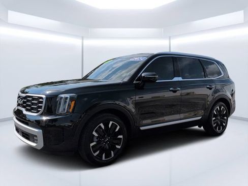 Used 2024 Kia Telluride SX w/ Towing Package FWD image 7