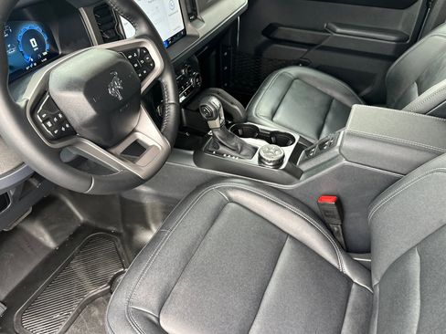 New 2025 Ford Bronco Badlands image 10