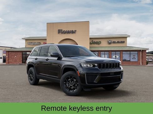 New 2026 Jeep Grand Cherokee Altitude image 6