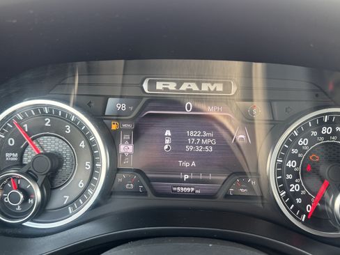 Used 2025 RAM 1500 Big Horn AWD/4WD image 14