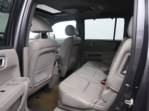 Used 2015 Honda Pilot Touring image 16