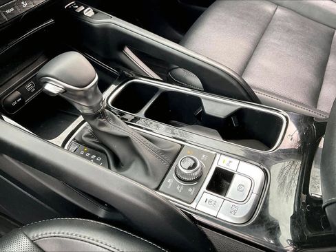 Used 2023 Kia Telluride S w/ S Sunroof Package image 16