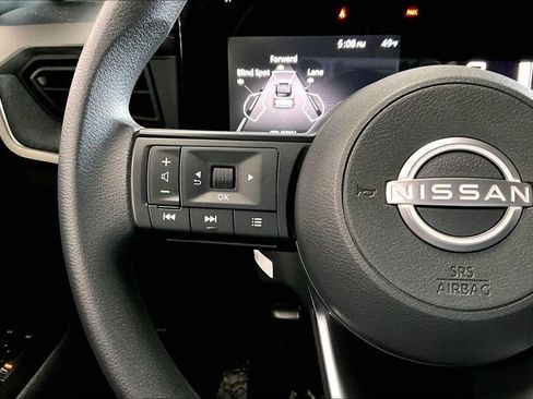 Certified 2025 Nissan Kicks SV image 21