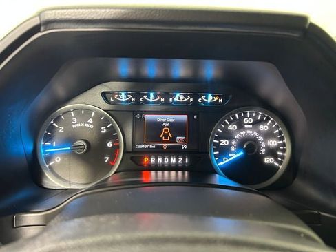 Used 2017 Ford F150 XLT w/ Equipment Group 302A Luxury AWD/4WD image 18