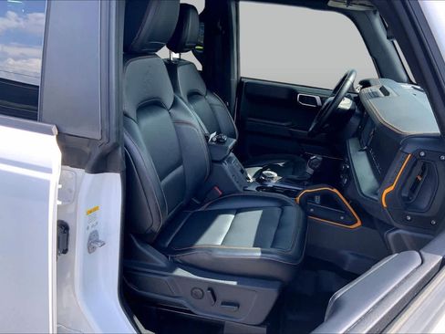 Certified 2024 Ford Bronco Badlands AWD/4WD image 9