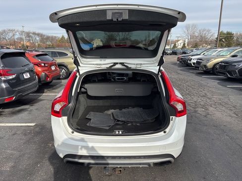 Used 2015 Volvo V60 T5 Cross Country w/ Climate Package image 7