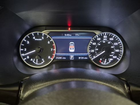 Used 2025 Nissan Sentra SR FWD image 21