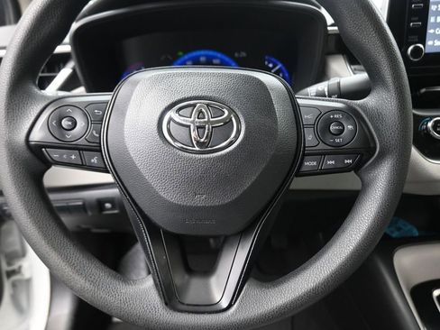 Used 2020 Toyota Corolla LE image 7
