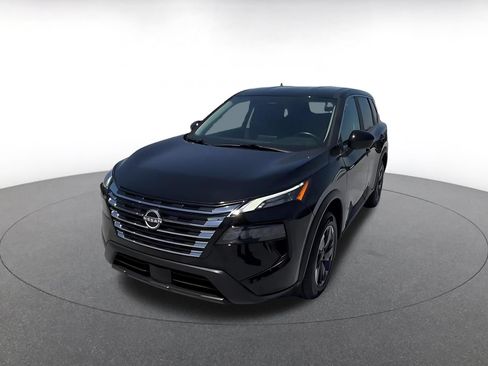 Used 2025 Nissan Rogue SV FWD image 4