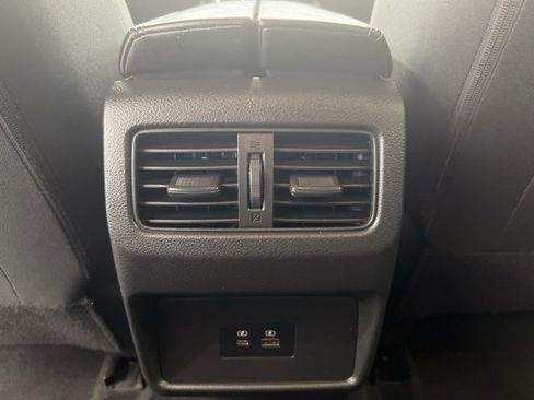 Used 2023 Nissan Rogue SV image 14