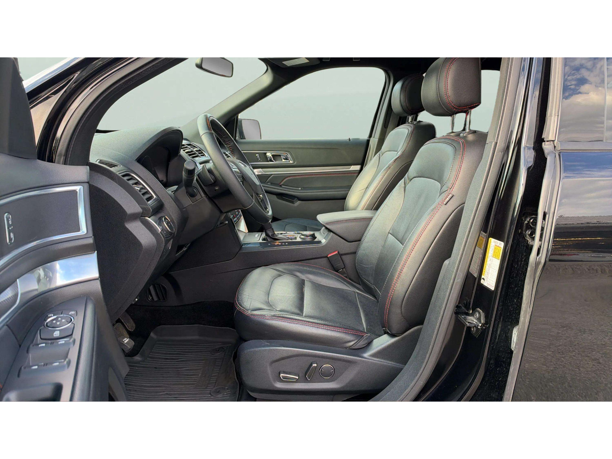 Used 2017 Ford Explorer Sport AWD/4WD image 12