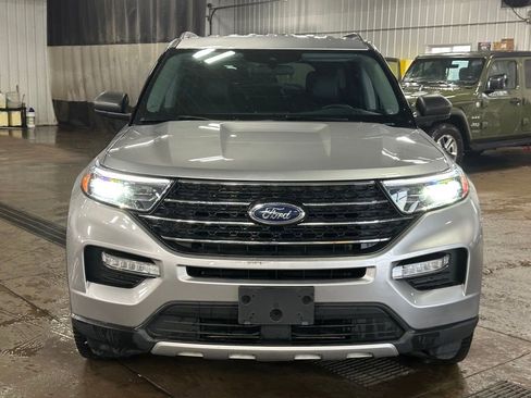 Used 2023 Ford Explorer XLT w/ Equipment Group 202A AWD/4WD image 36