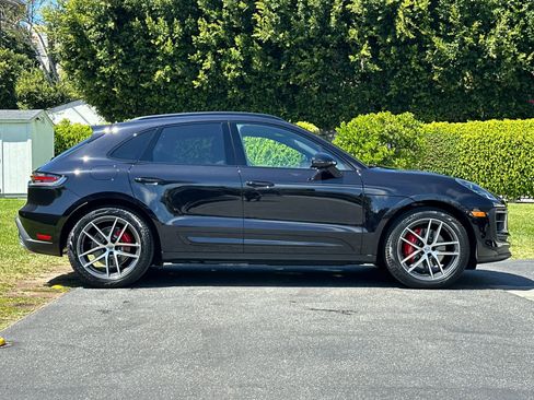 New 2026 Porsche Macan S AWD/4WD image 9