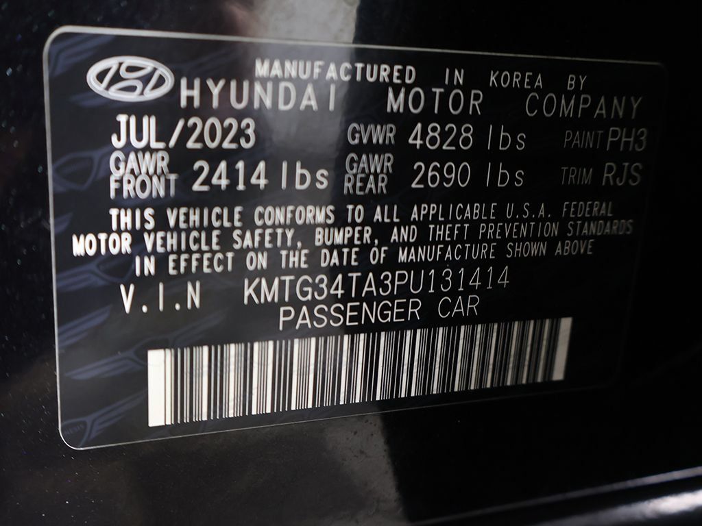 Used 2023 Genesis G70 2.0T AWD/4WD image 54