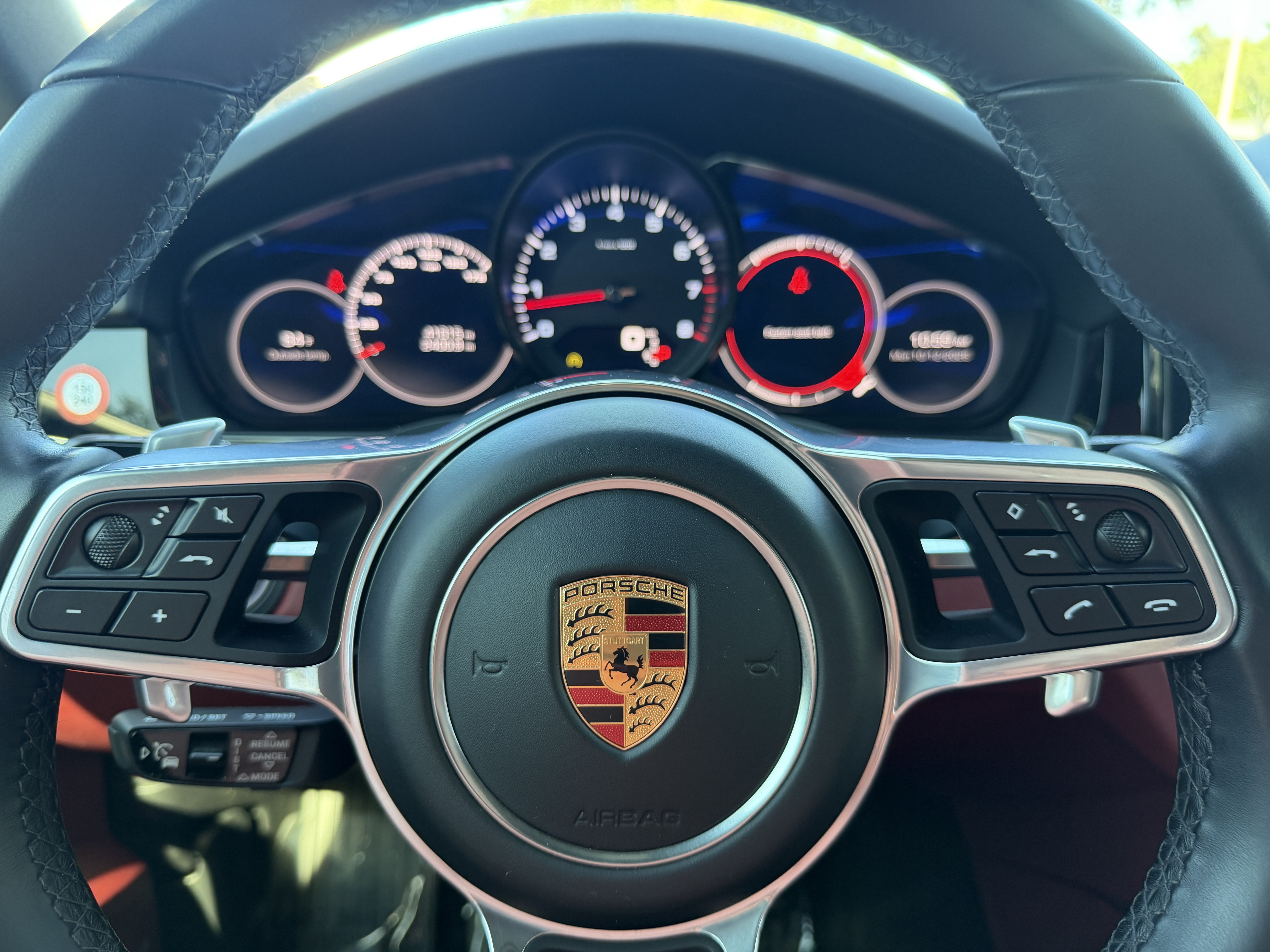Used 2019 Porsche Cayenne AWD/4WD image 34