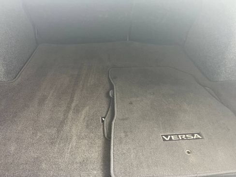 Used 2025 Nissan Versa SV FWD image 31
