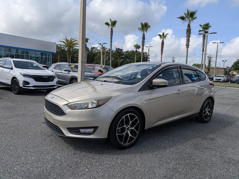 Used 2017 Ford Focus SEL FWD image 28