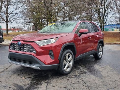 Used 2020 Toyota RAV4 Limited image 2