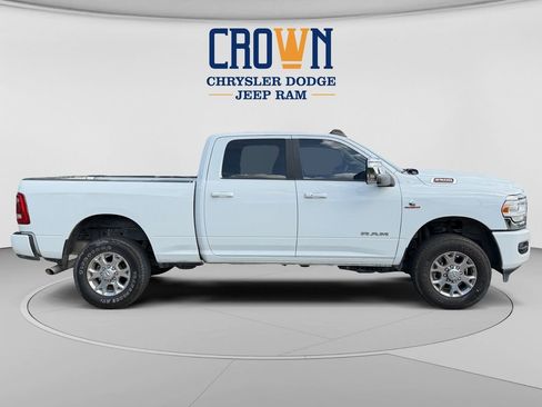 Used 2024 RAM 2500 Laramie AWD/4WD image 2