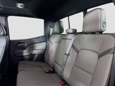 New 2026 Chevrolet Colorado ZR2 w/ ZR2 Bison Edition image 25