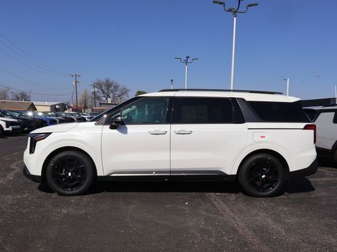 New 2026 Kia Carnival SX Prestige FWD image 4
