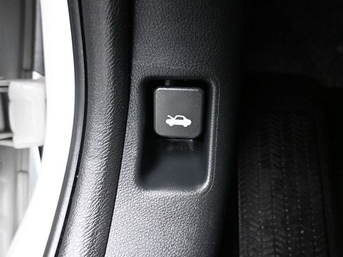 Used 2017 Honda Accord Touring image 29