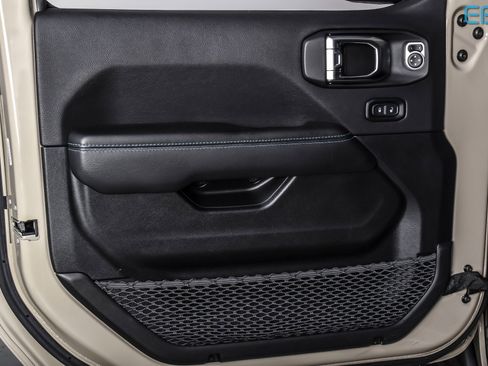 Used 2022 Jeep Wrangler Unlimited Rubicon 4xe w/ Cold Weather Group image 13