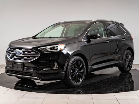 Used 2019 Ford Edge Titanium FWD image 1