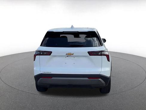 Used 2025 Chevrolet Equinox LT image 10