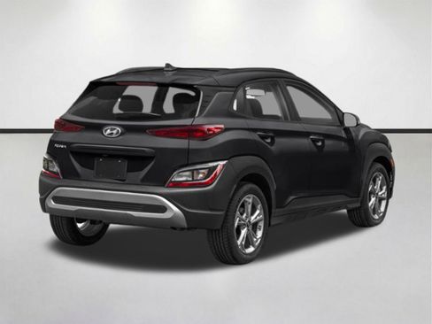 Used 2022 Hyundai Kona SEL FWD image 2