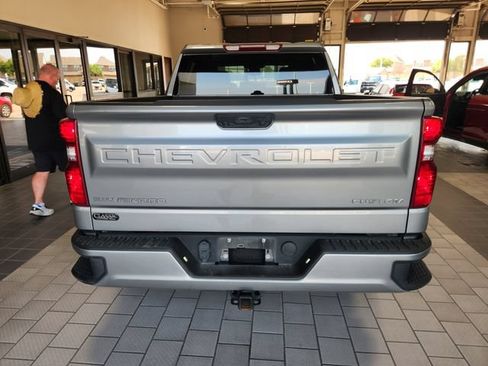 Used 2024 Chevrolet Silverado 1500 Custom RWD image 5