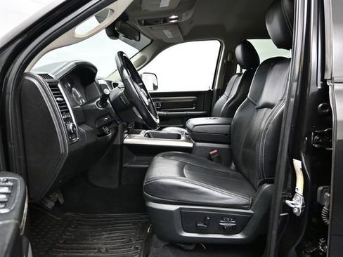 Used 2018 RAM 2500 Laramie w/ Sport Appearance Group AWD/4WD image 7