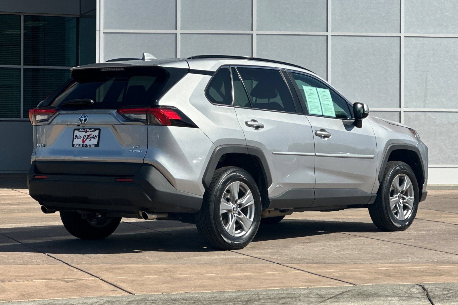Certified 2023 Toyota RAV4 LE AWD/4WD image 4