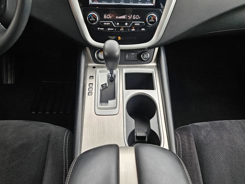 Used 2018 Nissan Murano S AWD/4WD image 12