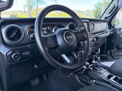 Used 2022 Jeep Wrangler Unlimited Sport AWD/4WD image 30