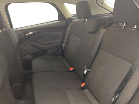 Used 2018 Ford Focus SEL image 18